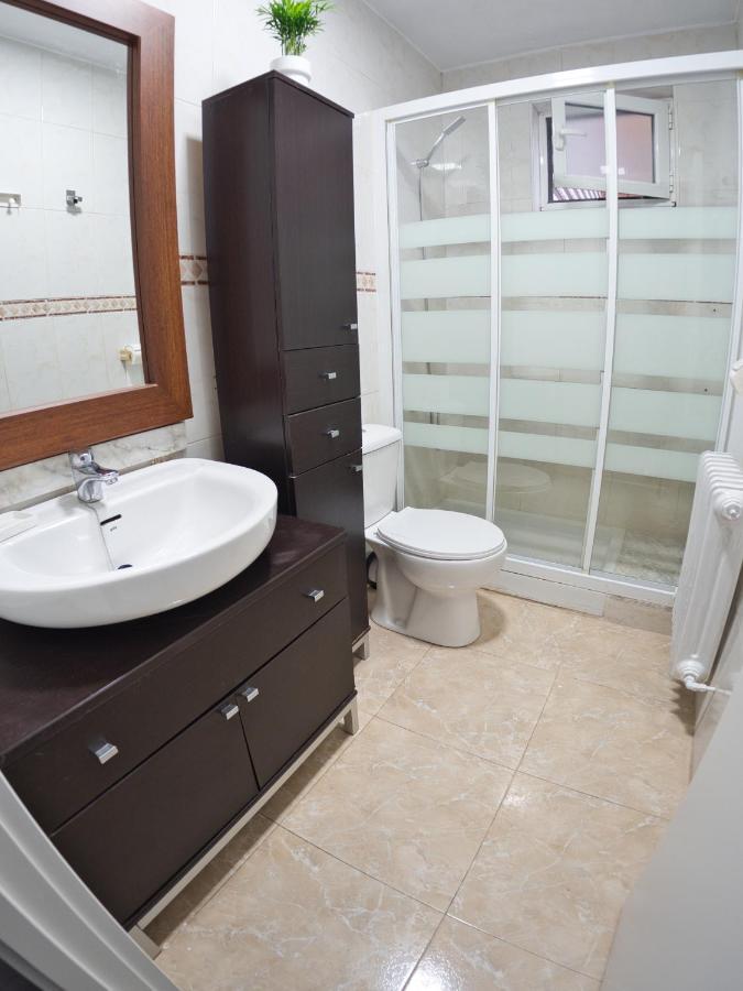 Bonito piso Villafria 3 habitaciones,wiffi Oviedo Exterior foto